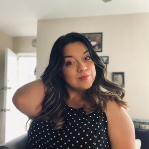 Meet your Posher, Lisa